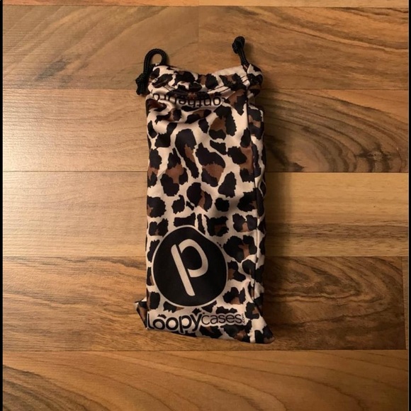 New Loopy Original iPhone X/Xs Leopard Matte Edition - Picture 5 of 5